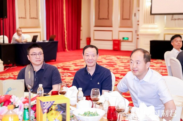 药交盛会共携手，凝心聚力创辉煌 第88届（上海）全国药交会——利君制药隆重举办重点特色产品推介会