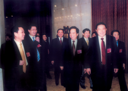 中央政治局常委罗干接见董事长